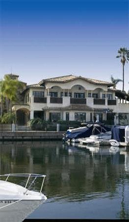 Newport Dunes Waterfront Resort Нюпорт Бийч Екстериор снимка